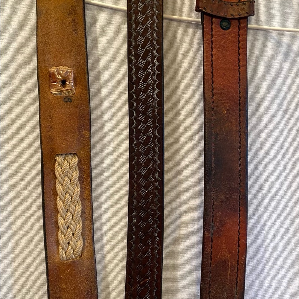 B-4 
3 men’s leather belts. Used